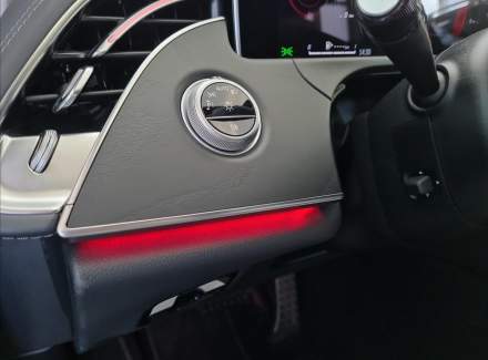 Mercedes-Benz - E-class