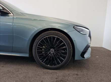 Mercedes-Benz - E-class