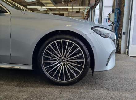 Mercedes-Benz - E-class