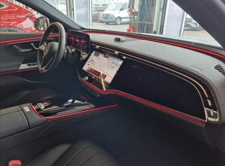 Mercedes-Benz - E-class