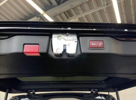 Mercedes-Benz - V-class