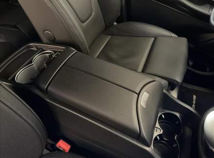 Mercedes-Benz - V-class