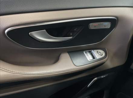 Mercedes-Benz - V-class