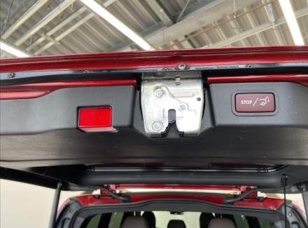 Mercedes-Benz - V-class