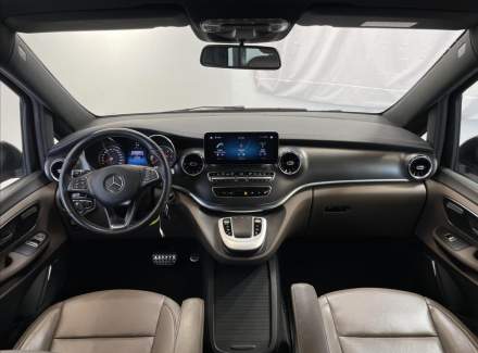 Mercedes-Benz - V-class