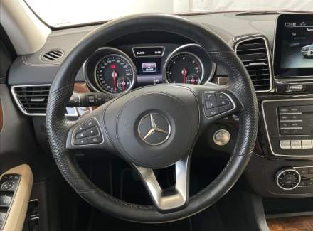Mercedes-Benz - GLS