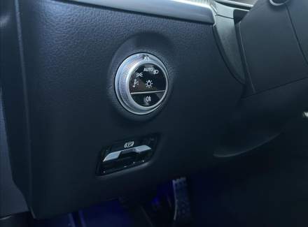 Mercedes-Benz - C-class