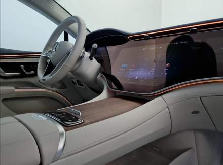 Mercedes-Benz - EQS