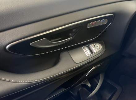 Mercedes-Benz - V-class