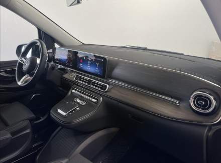 Mercedes-Benz - V-class