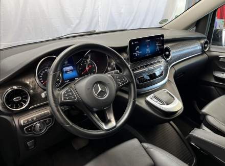 Mercedes-Benz - V-class