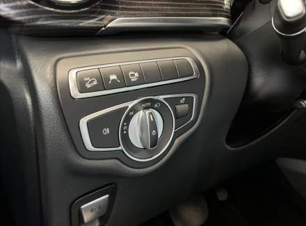 Mercedes-Benz - V-class