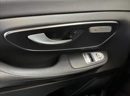 Mercedes-Benz - V-class