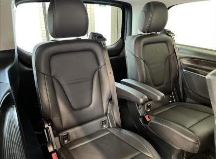 Mercedes-Benz - V-class