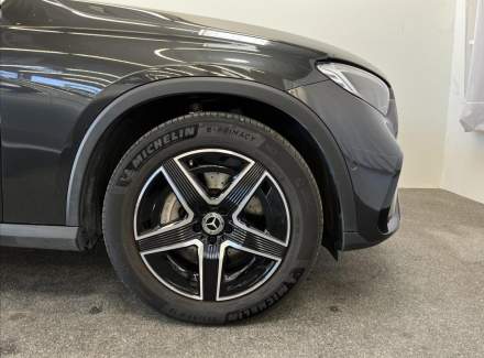 Mercedes-Benz - GLC