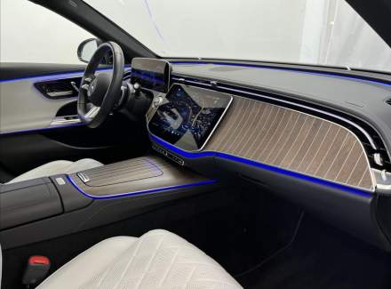 Mercedes-Benz - E-class