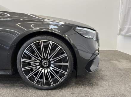 Mercedes-Benz - E-class