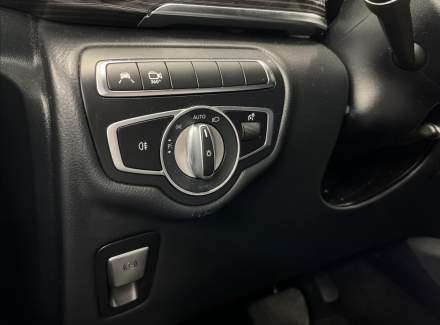 Mercedes-Benz - V-class