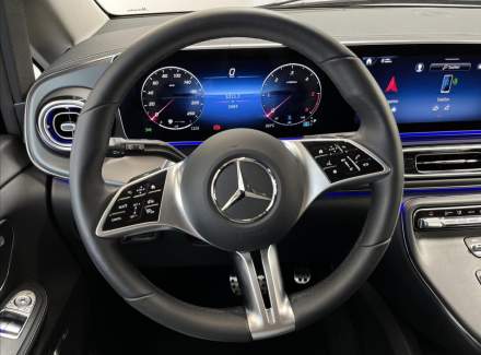 Mercedes-Benz - V-class