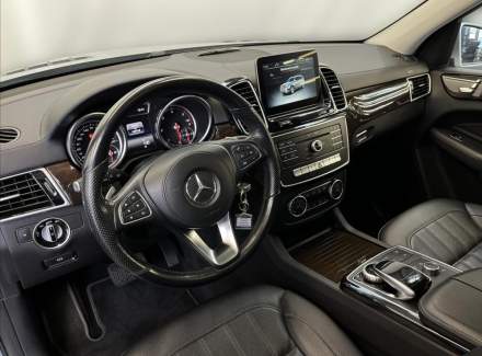 Mercedes-Benz - GLS
