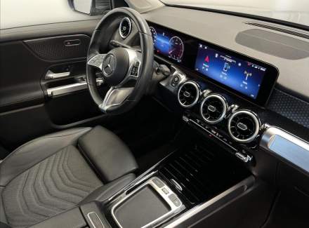 Mercedes-Benz - GLB