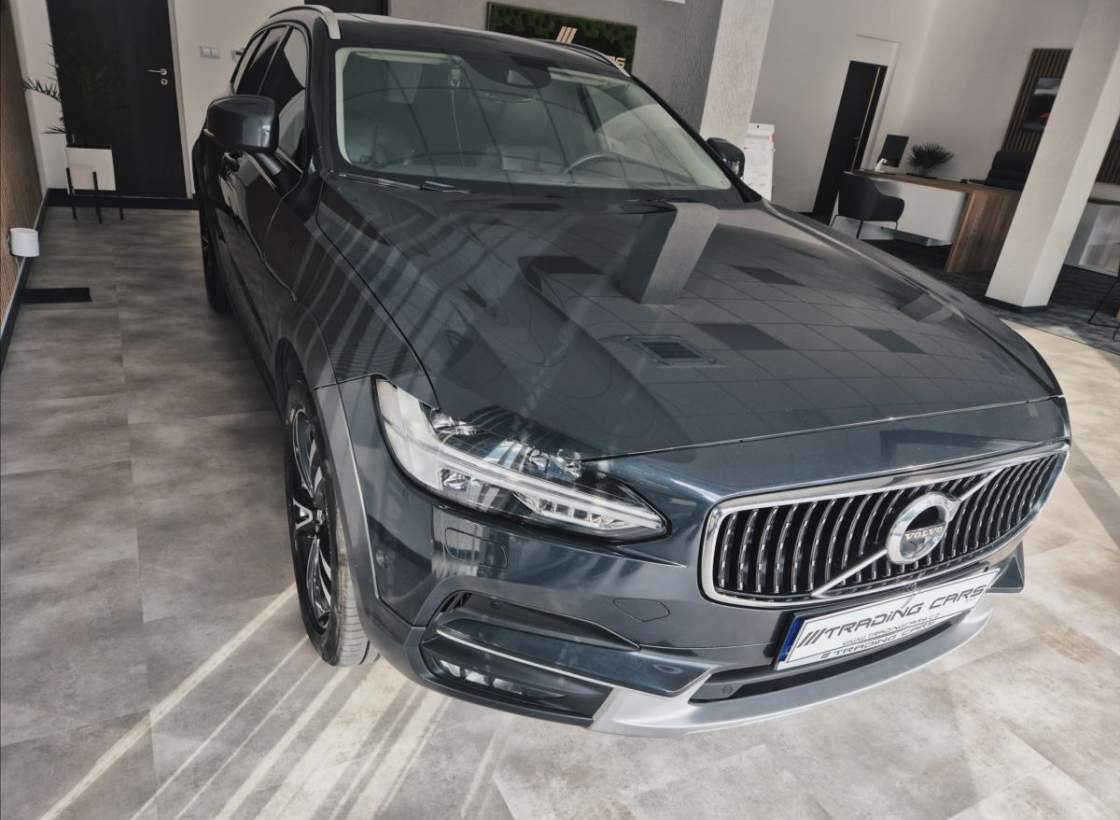 Volvo - V90