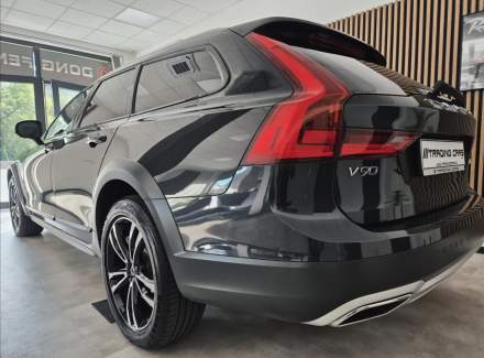 Volvo - V90