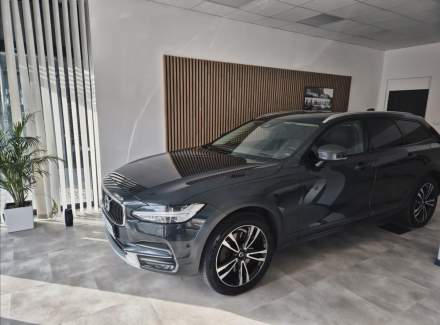 Volvo - V90