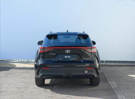 Toyota - bZ4X