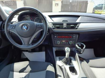 BMW - X1