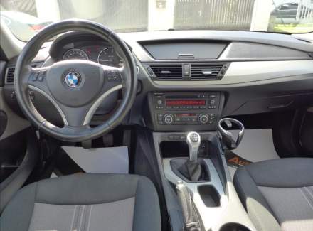 BMW - X1