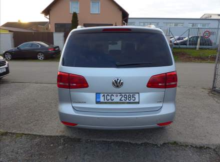 Volkswagen - Touran
