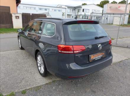 Volkswagen - Passat