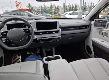 Hyundai - IONIQ 5