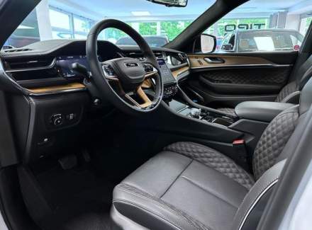 Jeep - Grand Cherokee