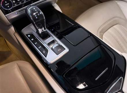 Maserati - Quattroporte