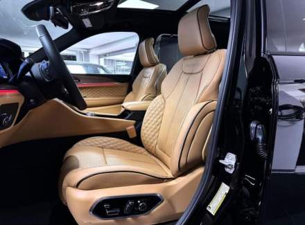 Jeep - Grand Cherokee