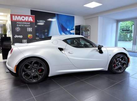 Alfa Romeo - 4C