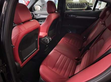 Alfa Romeo - Stelvio