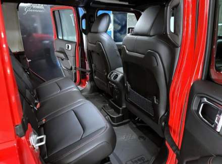 Jeep - Wrangler
