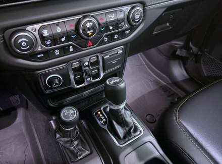 Jeep - Wrangler
