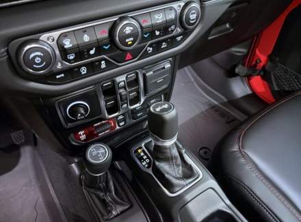 Jeep - Wrangler