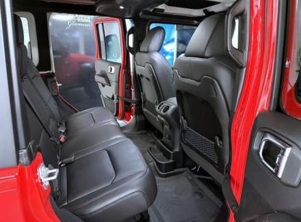 Jeep - Wrangler