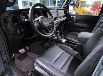 Jeep - Wrangler
