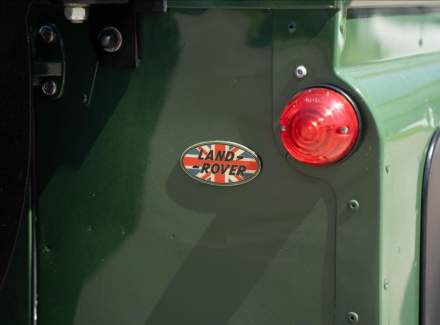 Land Rover - Defender