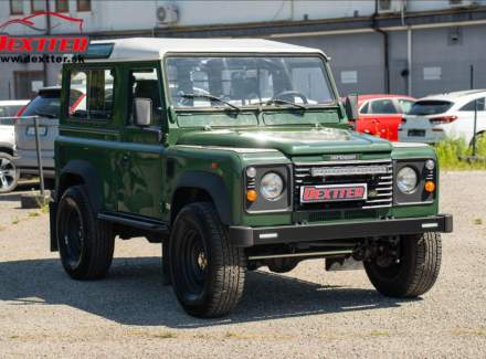 Land Rover - Defender