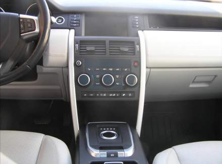 Land Rover - Discovery Sport