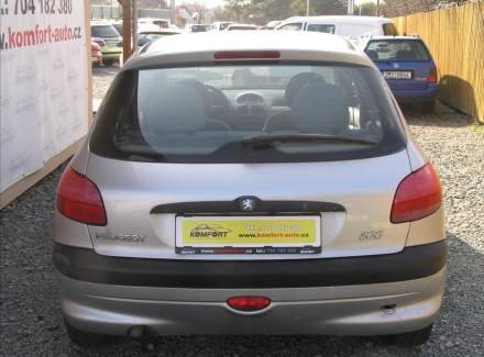 Peugeot - 206
