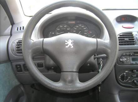 Peugeot - 206