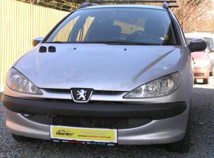 Peugeot - 206